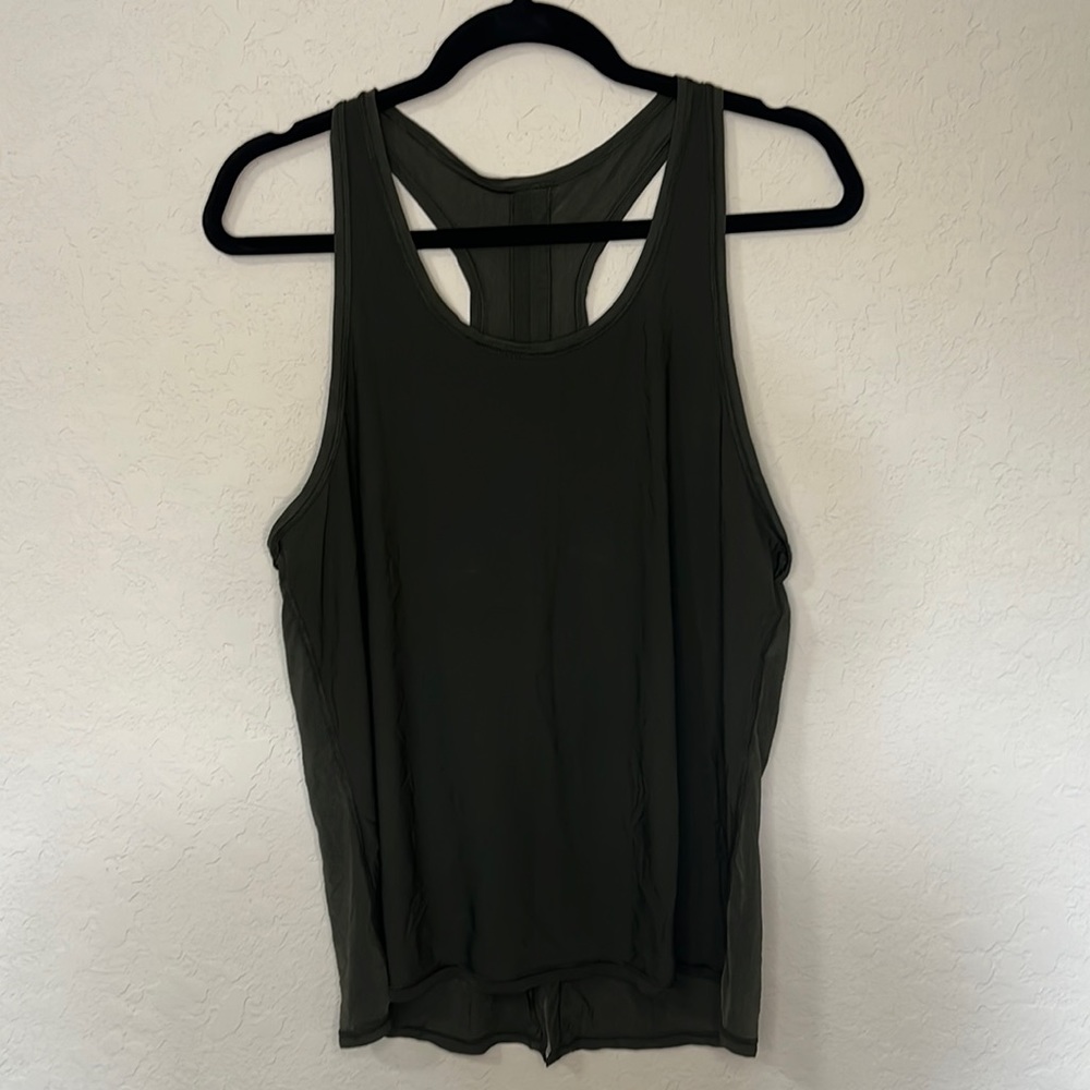 Lululemon tank open back